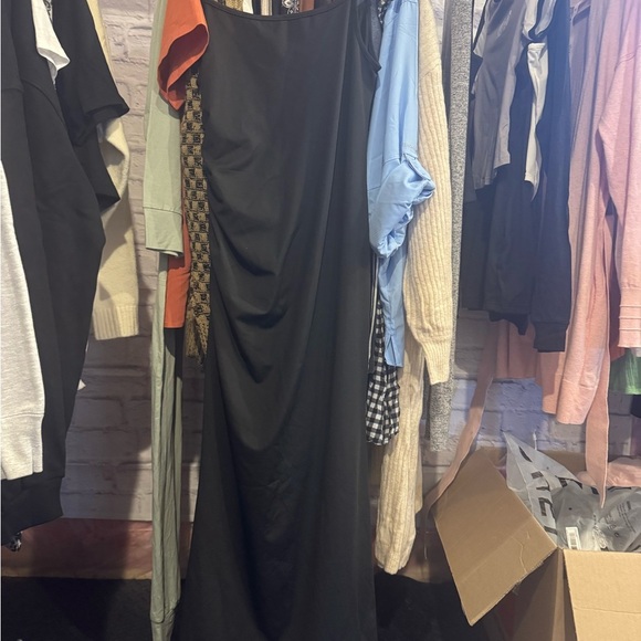 NWOT Classic Black Maxi Dress RW3 - Picture 2 of 3